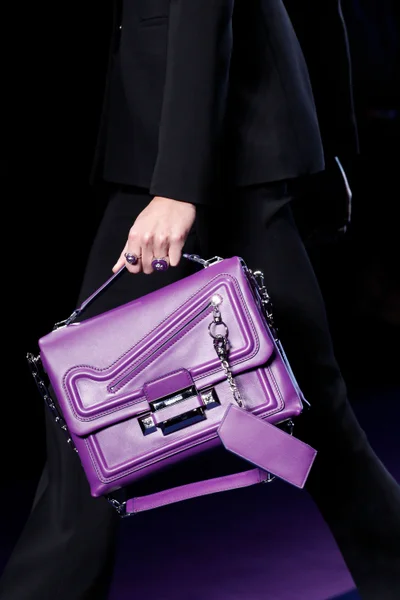 Look 25